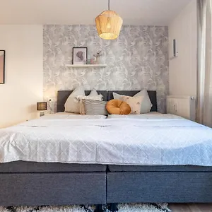 Neu☆business Apartment☆messe/airport☆tiefgarage Apartment
